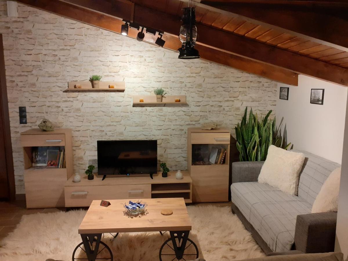 דירות יואנינה The View Attic מראה חיצוני תמונה